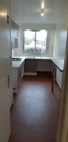 Location Appartement 5 pièces 99m² ST MAUR DES FOSSES 94100 - Photo 5