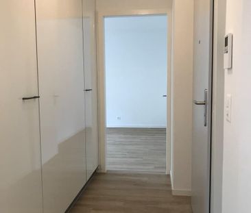 "Sanierte Wohnung mit Balkon / 1. Mietzins GRATIS *" - Foto 3