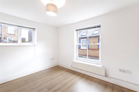 Albert Square, London, E15 1HH - Photo 2