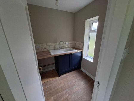 3 bedroom detached house to rent - Photo 5