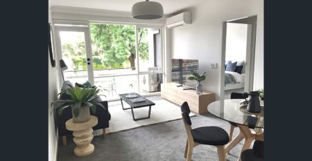 Beautifully Presented Modern Ground Floor Apartment - Photo 2