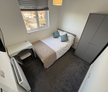 Room in a Shared House, Bridgman Grove, BS34 - Photo 6