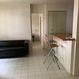 Location Appartement 2 pièces 33m² LYON 7ème - Photo 1