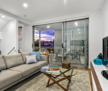 1/21 Pickwick Street, Cannon Hill QLD 4170 - Townhouse For Rent | D... - Photo 1