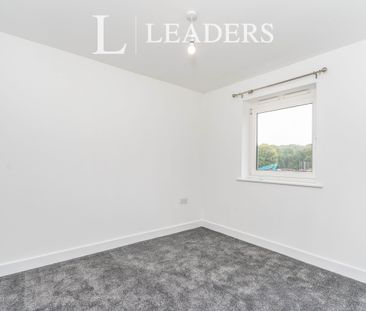 3 bedroom house to rent Whiteley Way, Curbridge, Southampton, SO30 - Photo 2