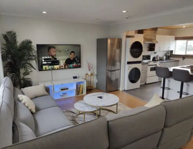 Furnished 2 Bedrooms house near downtown | 2049 27 Street Southeast, Calgary - Photo 1