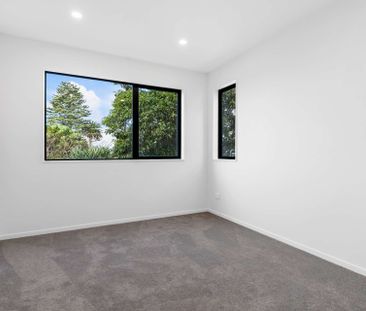 Brand New Modern Luxury - Photo 1