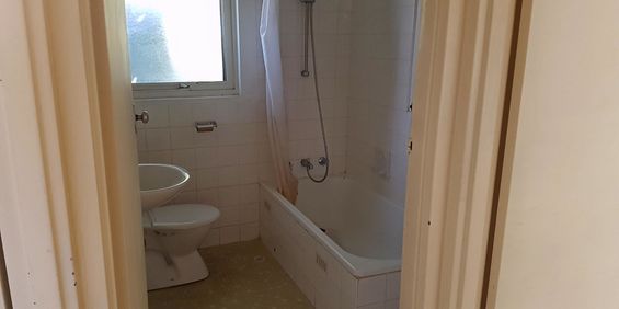 Charming Two-Bedroom Unit in Kilkenny - Photo 3