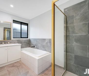 7 Maple Place, Craigieburn, Vic 3064 - Photo 6