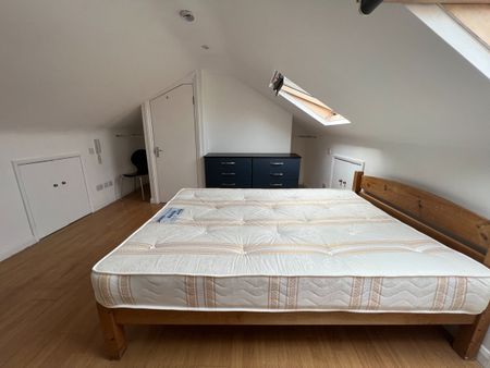 Studio Flat, Harrow Road, W10 - Photo 2