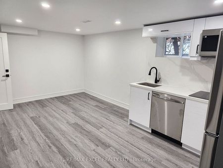 For Lease - 6 Glaive Drive Unit# Lower Level, Toronto, Ontario - Photo 3