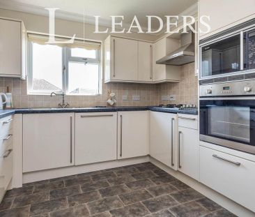 2 bedroom bungalow to rent - Photo 3