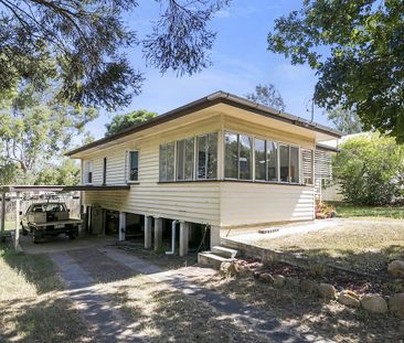 32 Stephenson Street, Sadliers Crossing QLD 4305 - House For Rent |... - Photo 6