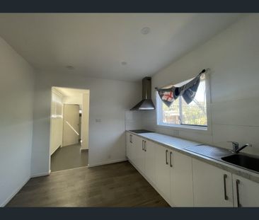 13 Sturt Street, Sunshine, Vic 3020 - Photo 5
