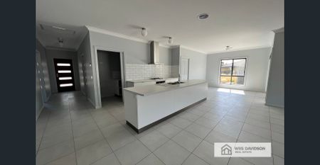 New home located close to the CBD - Photo 2