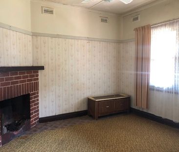 525 Macauley Street, Albury NSW 2640 - House For Rent | Domain - Photo 3