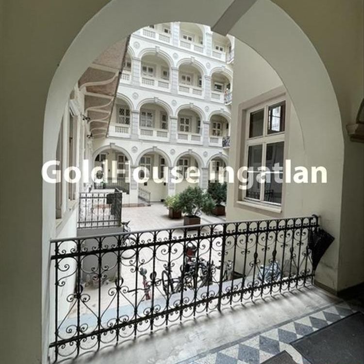 Kiadó újszerű állapotú lakás - Budapest VI. kerület - Photo 1