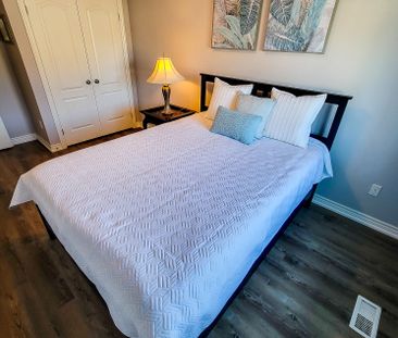 For Lease - 110 Marina Point Crescent, Hamilton, Ontario - Photo 2