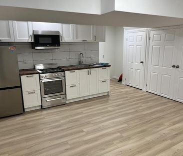 For Lease - 19 Breesegarden Lane, Guelph, Ontario - Photo 3