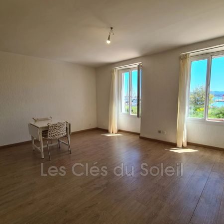 Location appartement 2 pièces 57 m² Sanary-sur-Mer - Photo 4