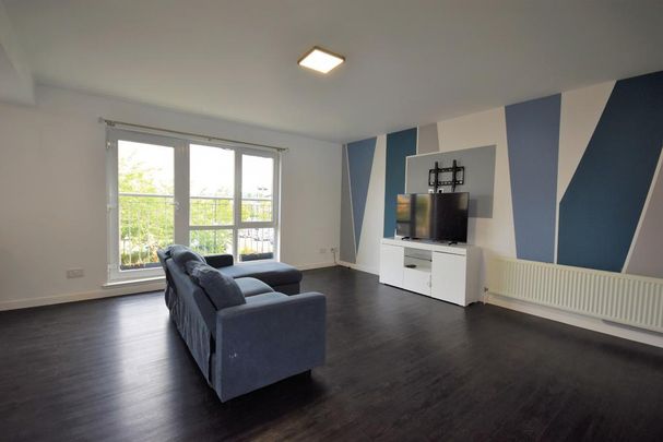 2 bedroom flat to rent - Photo 1