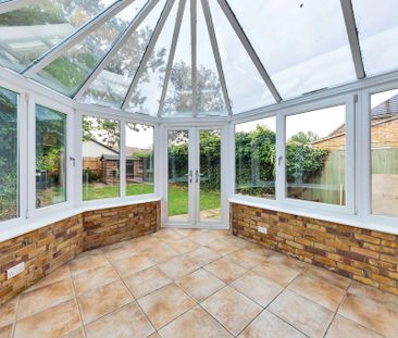 3 bedroom link detached house to rent - Photo 3