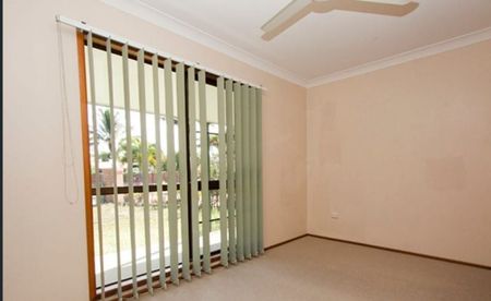 6 Fuchsia Court, Bushland Beach - Photo 4