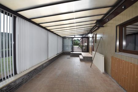 Instapklare halfopen woning met grote tuin en werkruimte. - Photo 5