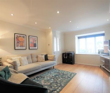 3 bedroom link detached house to rent - Photo 3