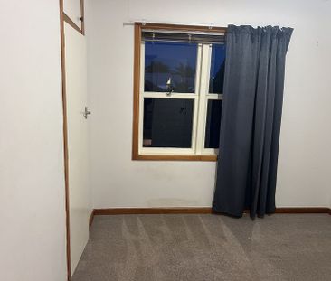 Charming 4BR Mt Albert Haven - Photo 3