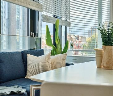 1 Bed Flat, Stratosphere Tower, E15 - Photo 2