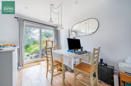 2 bedroom end of terrace house to rent - Photo 3