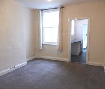 West Parade - Photo 1