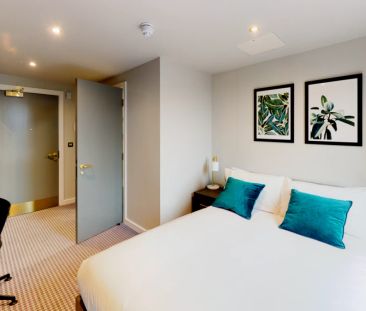 Premium En Suite 2 - Photo 3