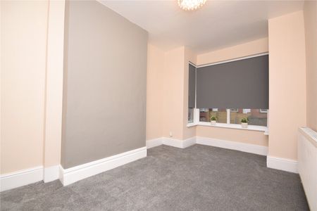 104, Burlington Road, Leeds, West Yorkshire, LS11 7DS - Photo 5
