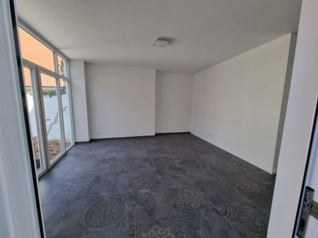 Top saniertes 2 Zimmer Loft mit großer Terrasse im Frauenland - Photo 5