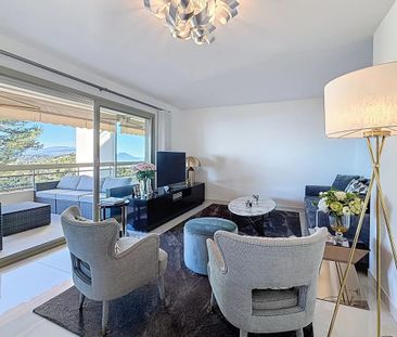 Superbe appartement de 4 pièces rénové avec vue mer - Photo 1