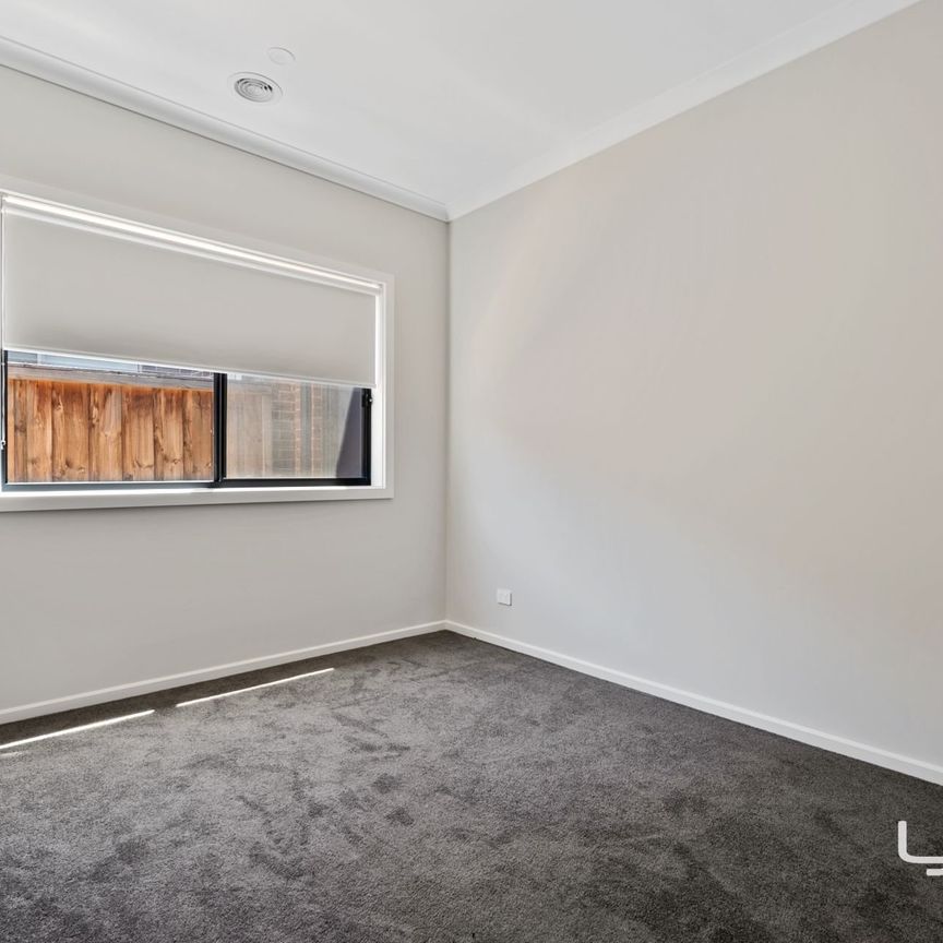 35 Scorpio Road, Weir Views - Photo 1