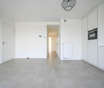 Instapklaar tweeslaapkamerappartement te Beveren-Leie - Photo 1