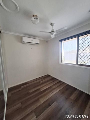 Move-In Ready - Perfect for Golfers, Caravaners, and Easy Living! - Photo 2