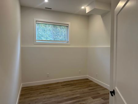 For Lease - 49 Alexander Boulevard Unit# Bsmt, Georgina, Ontario - Photo 2