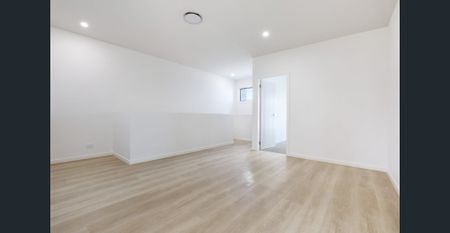 Luxury Coastal Living – Brand New Three-Bedroom Townhouse Moments from Fairy Meadow Beach - Photo 2