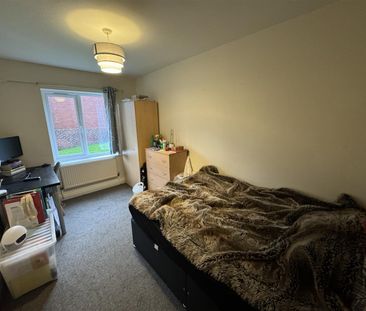 3 bedroom apartment to rent - Photo 3