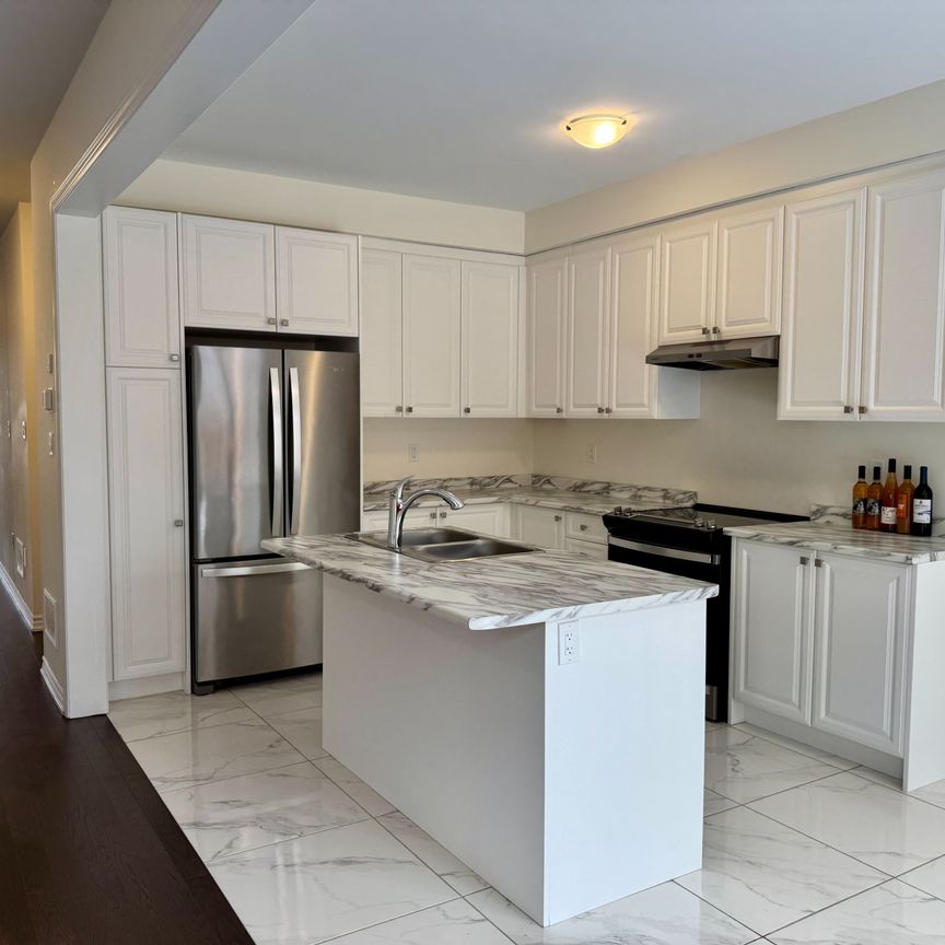 For Lease - 23 Bowline Vista N/A, East Gwillimbury, Ontario - Photo 1