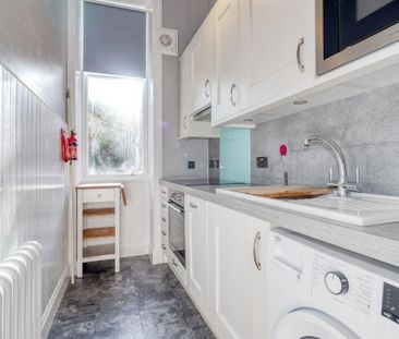 2 bedroom flat to rent - Photo 6