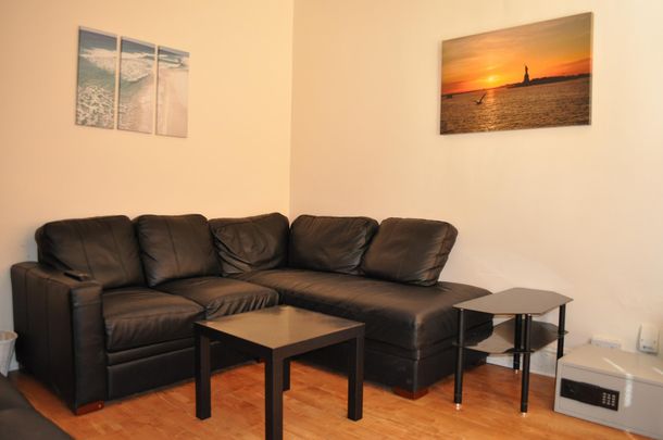 262 DAWLISH ROAD - Photo 1