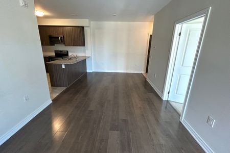 For Lease - 2370 Khalsa Gate Unit# 302, Oakville, Ontario - Photo 2