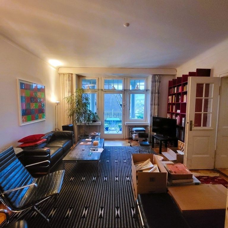 Jugendstilwohnung mit viel Raum für Erholung - Photo 1
