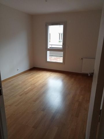 Appartement - T3 - THOISSEY - Photo 3