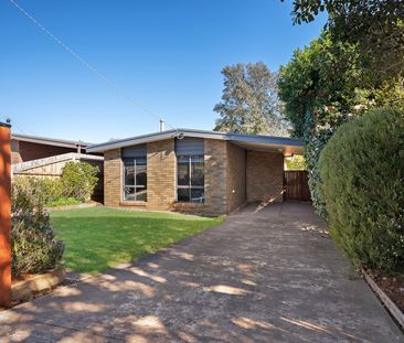 Beachside Living – Just 300m to the Foreshore! - Photo 1